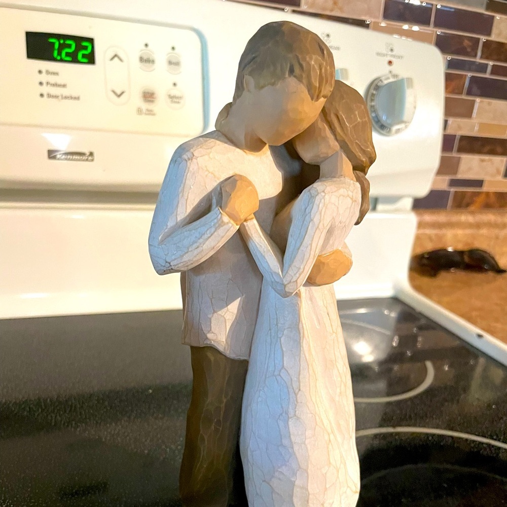 Willow tree figurine